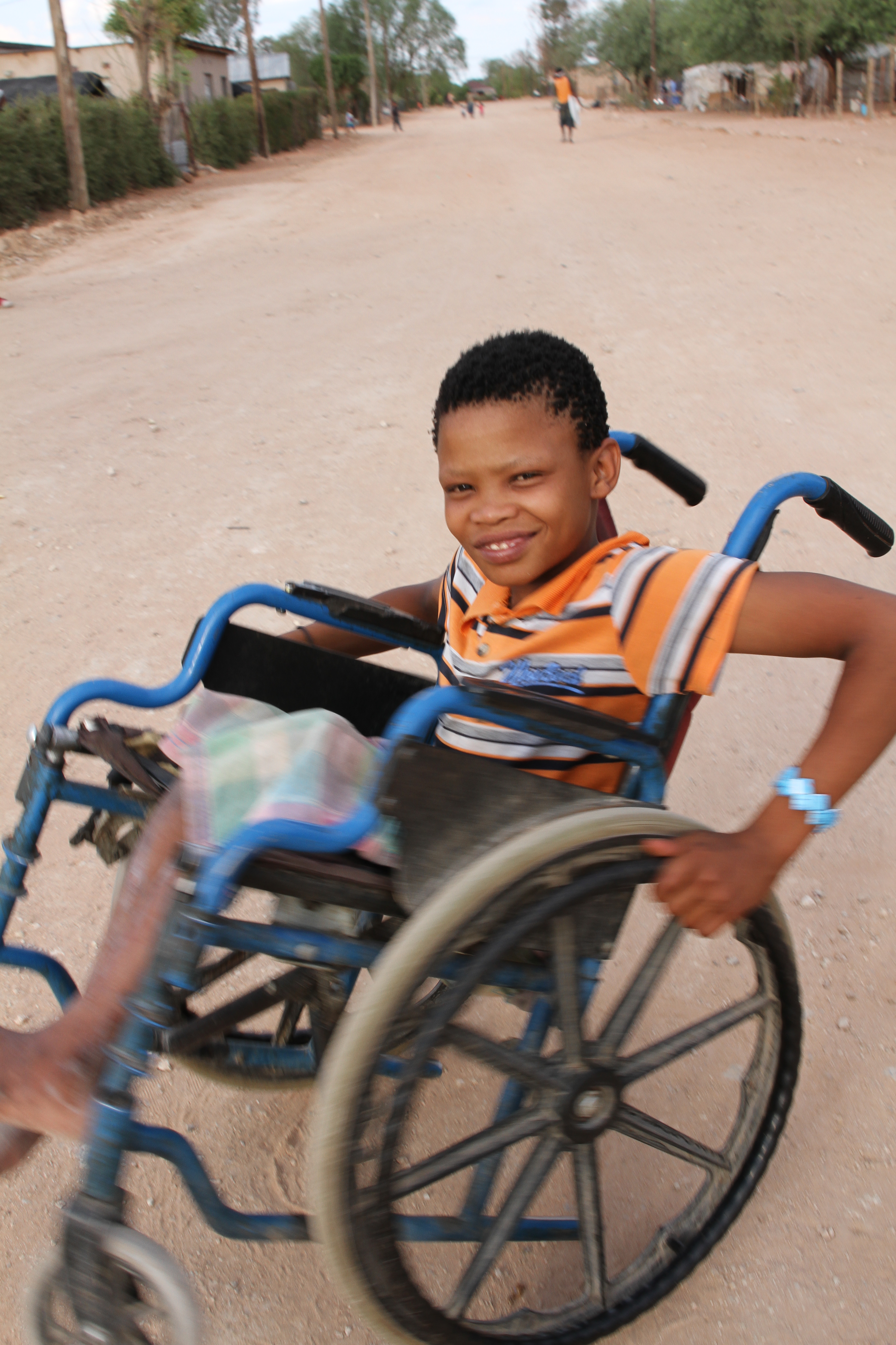 Lähetysseuran kehitysyhteistyössä vammaisten oikeuksien parantaminen on keskeisessä asemassa. Kuvassa botswanalainen Xhiko Xhori. Kuva: Laura Meriläinen-Amaumo