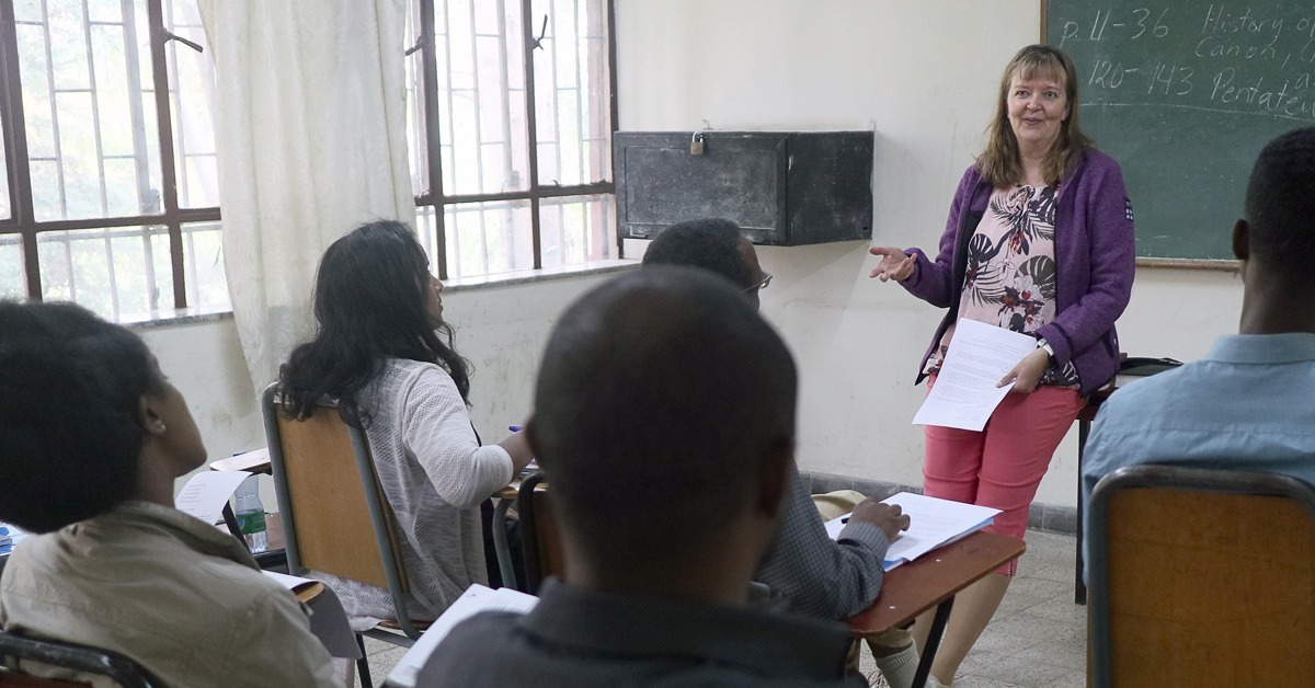 Merja Alanne opettaa Etiopiassa Mekane Yesus -seminaarissa, jonne hän lähti vuodeksi Lähetysseuran Felm Theology -ohjelman kautta.