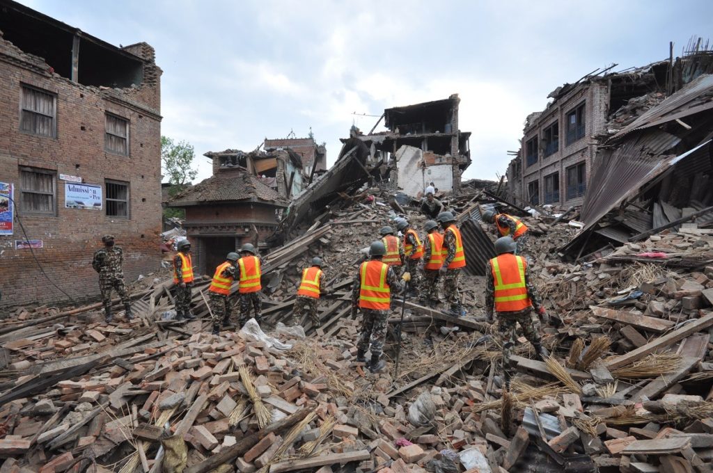 Nepalin maanjäristyksen jäljiltä jäi valtavasti raivattavaa. Järistys vaati noin 9000 kuolonuhria ja jätti lähes kolme miljoonaa ihmistä humanitaarisen avun tarpeeseen.